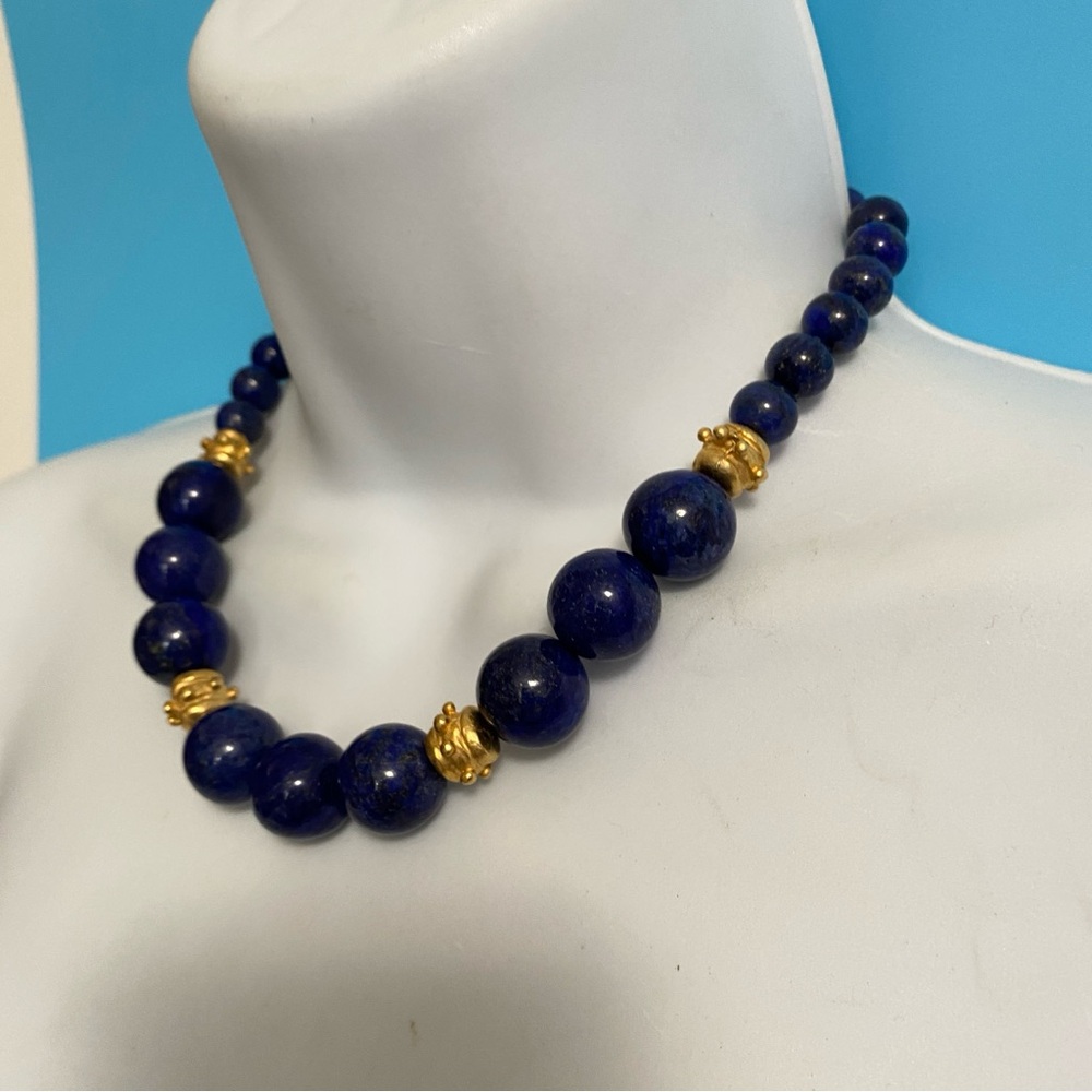 Blue Lapis Lazuli Necklace Graduated Stone Beads  With Gold Accent Beads 16" - Picture 6 of 7